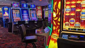 Người chơi chọn slot nổ hũ trên điện thoại tại nha cai 55